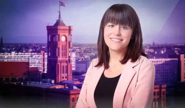 julia reuschenbach blind